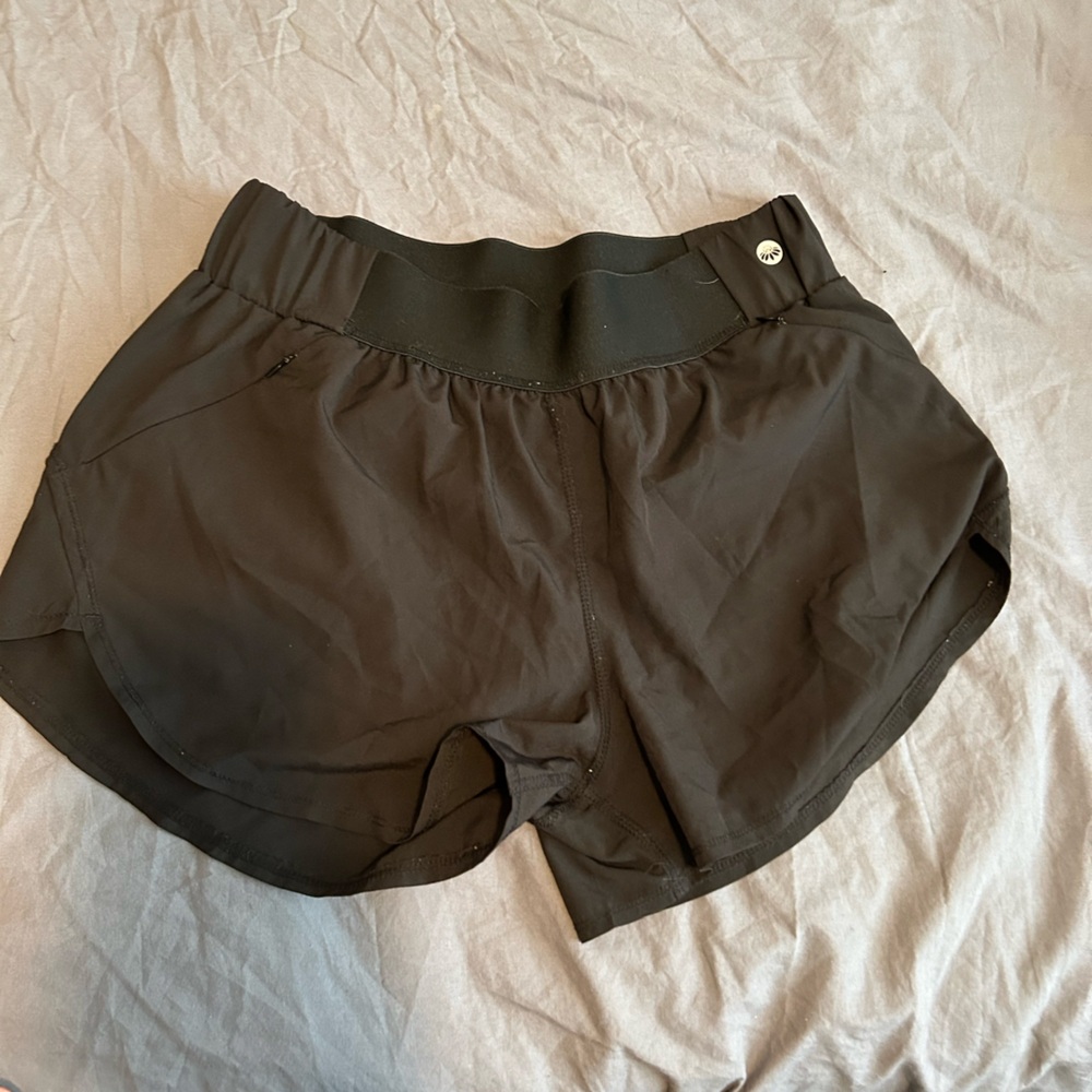 Senita black running shorts with pockets and liner medium
